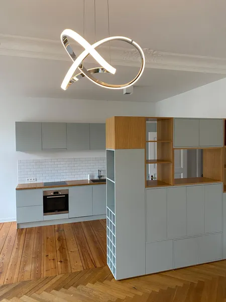 Altbau-Juwel im Bötzowviertel, 2 Zimmer, teilmöbliert. Besichtigung nur am 12.7. — photo 1